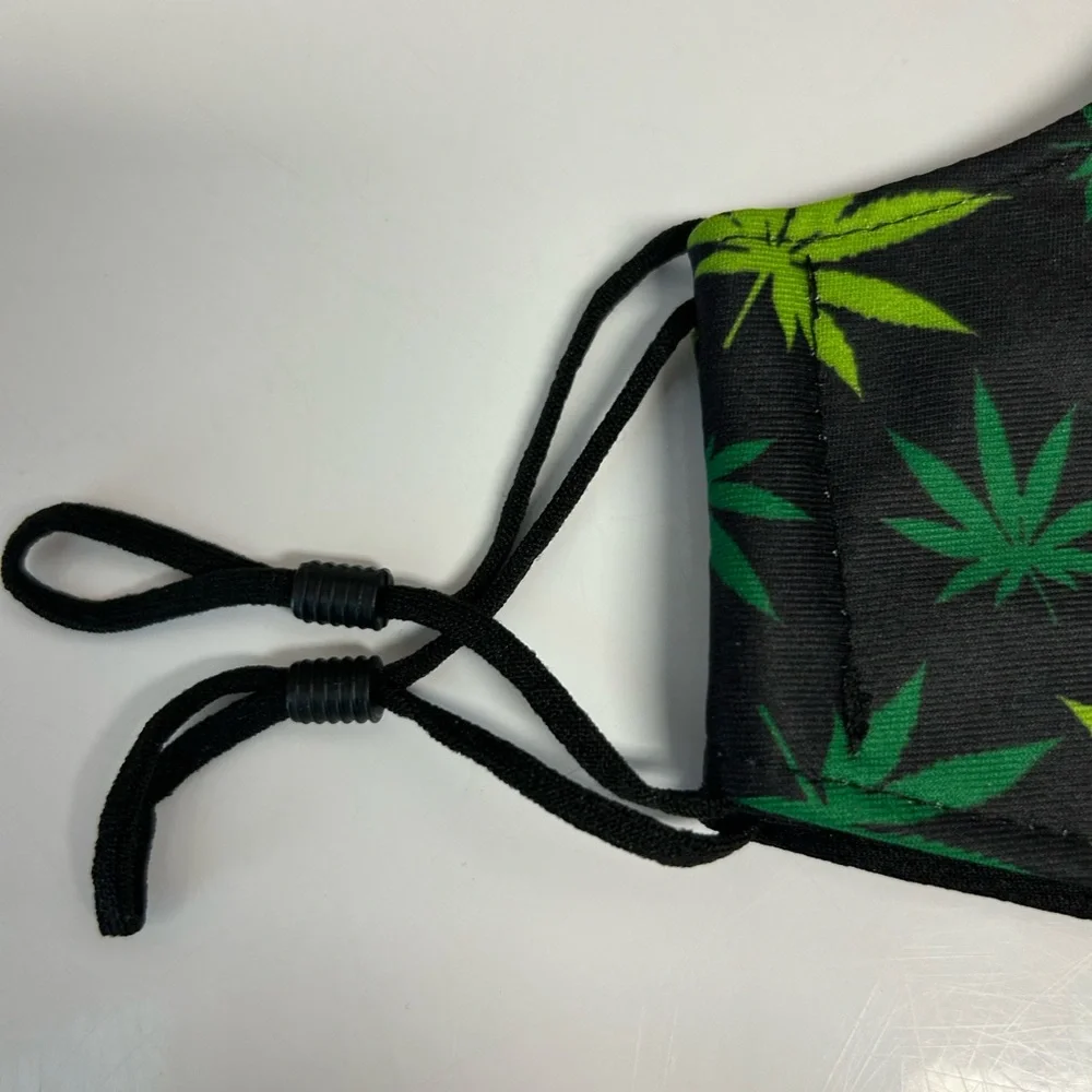 Island weed face mask